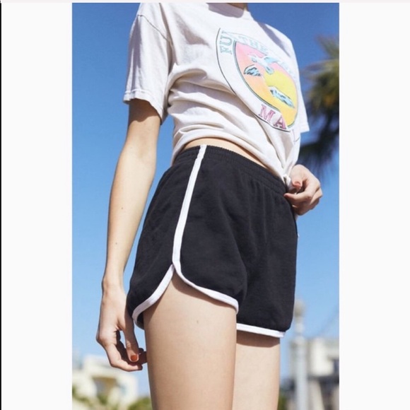 ⭐️SOLD⭐️ Brandy Melville Lisette shorts - black - Picture 2 of 8